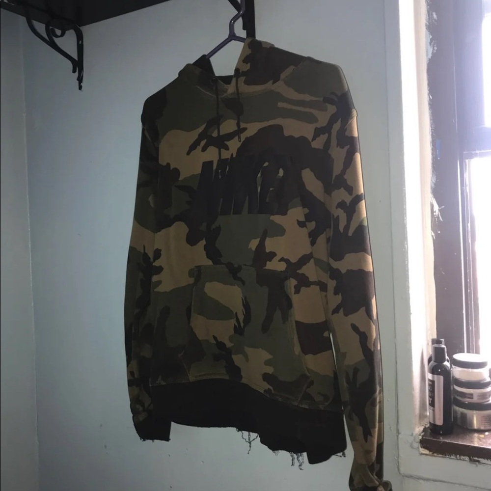 nike sweater